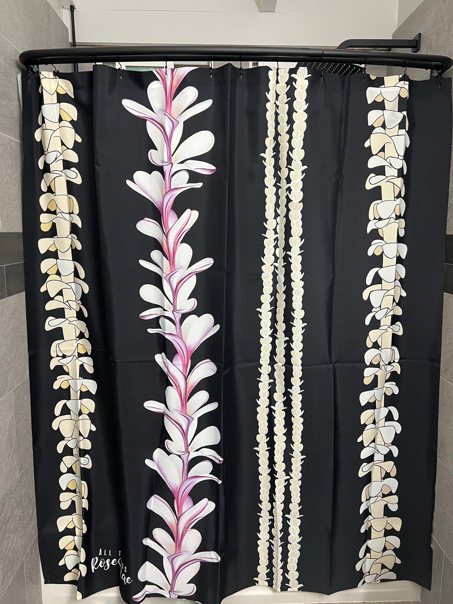 Lei Pūlama (Black) Shower Curtain Set ♡