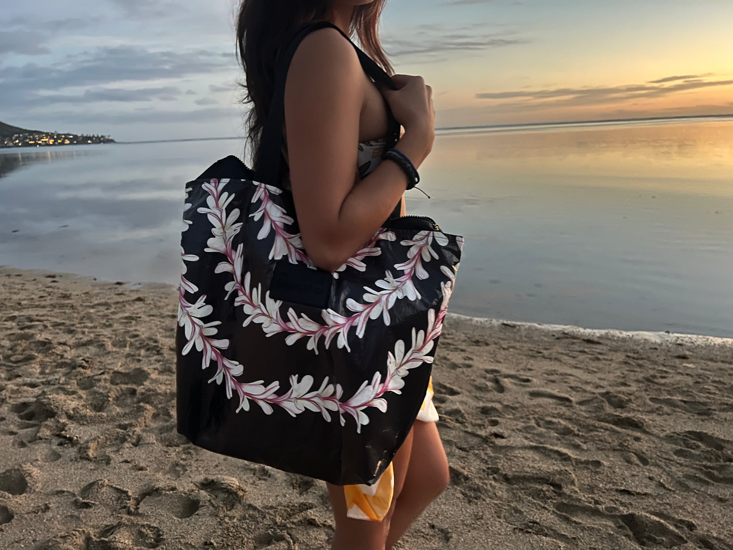Triple Plumeria Lei Splash Resistant Tote♡